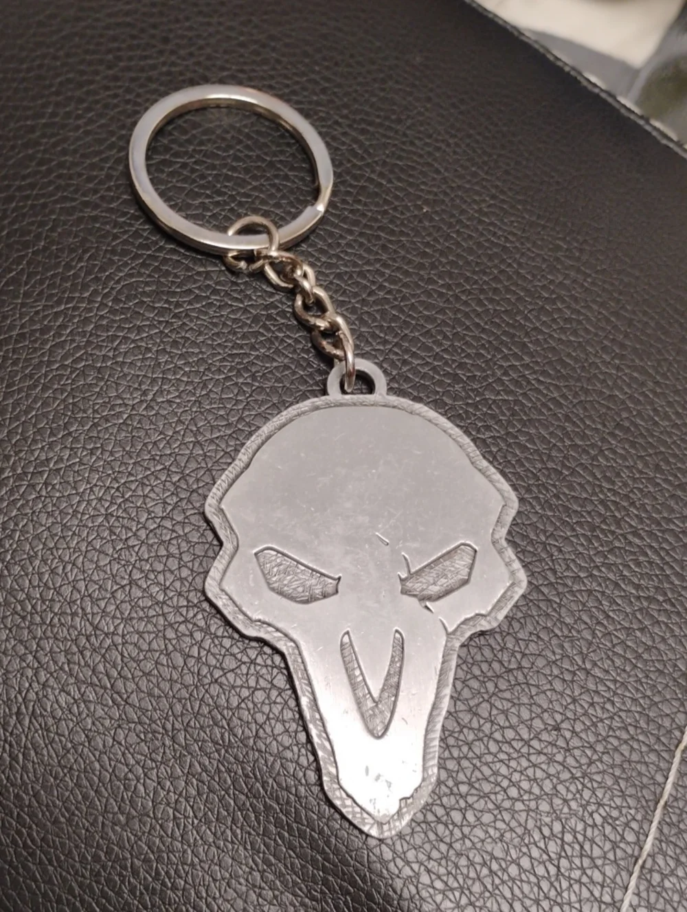 2017 BLIZZARD OVERWATCH REAPER MASK KEYCHAIN CHARM GOOD CONDITION
